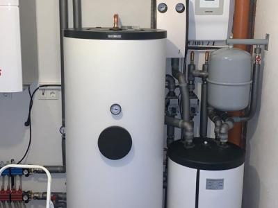 Stiebel Eltron WPL 15 ACS lucht/water-warmtepomp met 300 liter boiler.