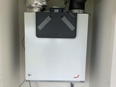 Zehnder ComfoAir E400 ventilatiesysteem met warmteterugwinning.